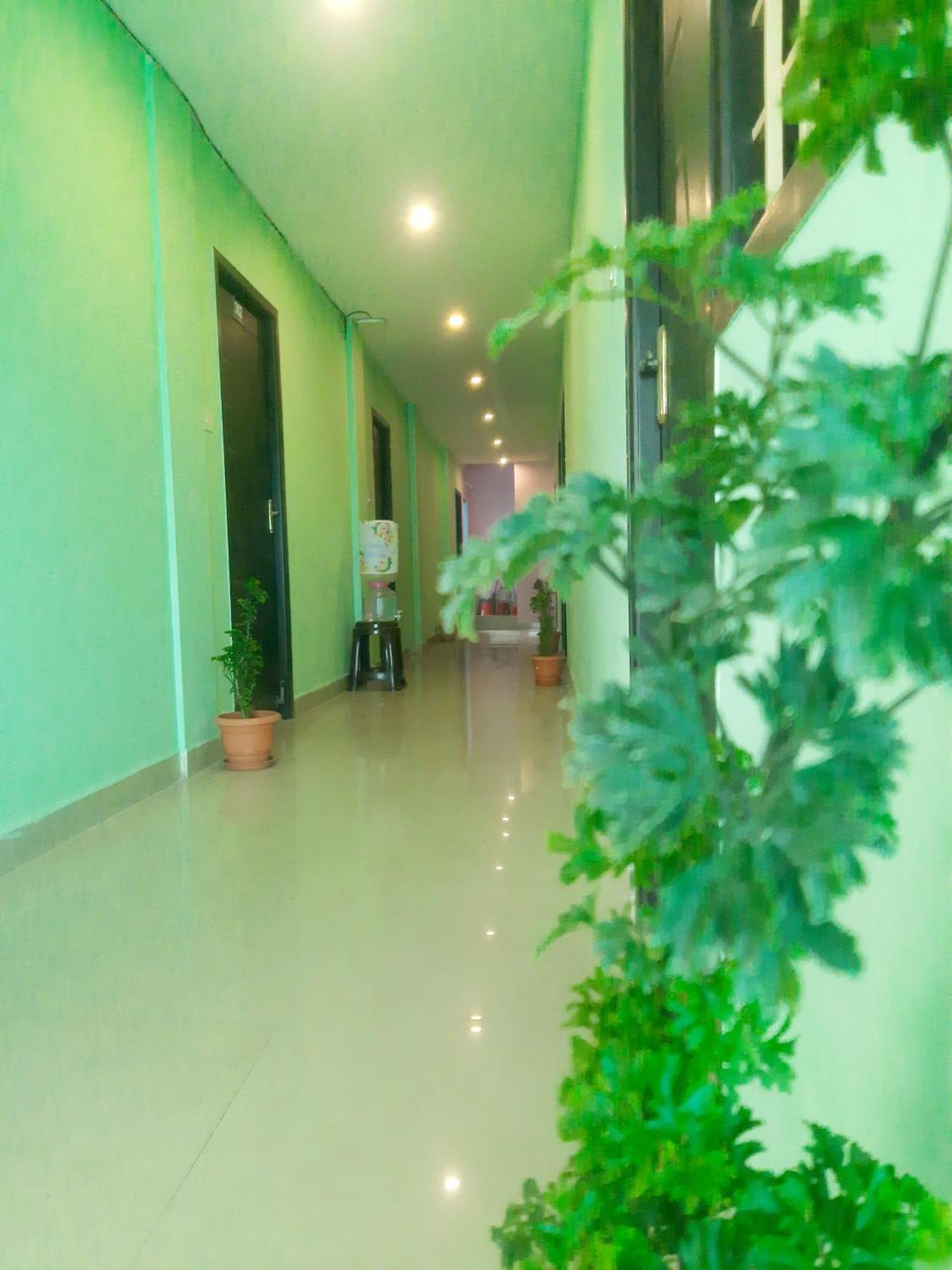 Skyway Rooms ปอนดิเชอรี ภายนอก รูปภาพ