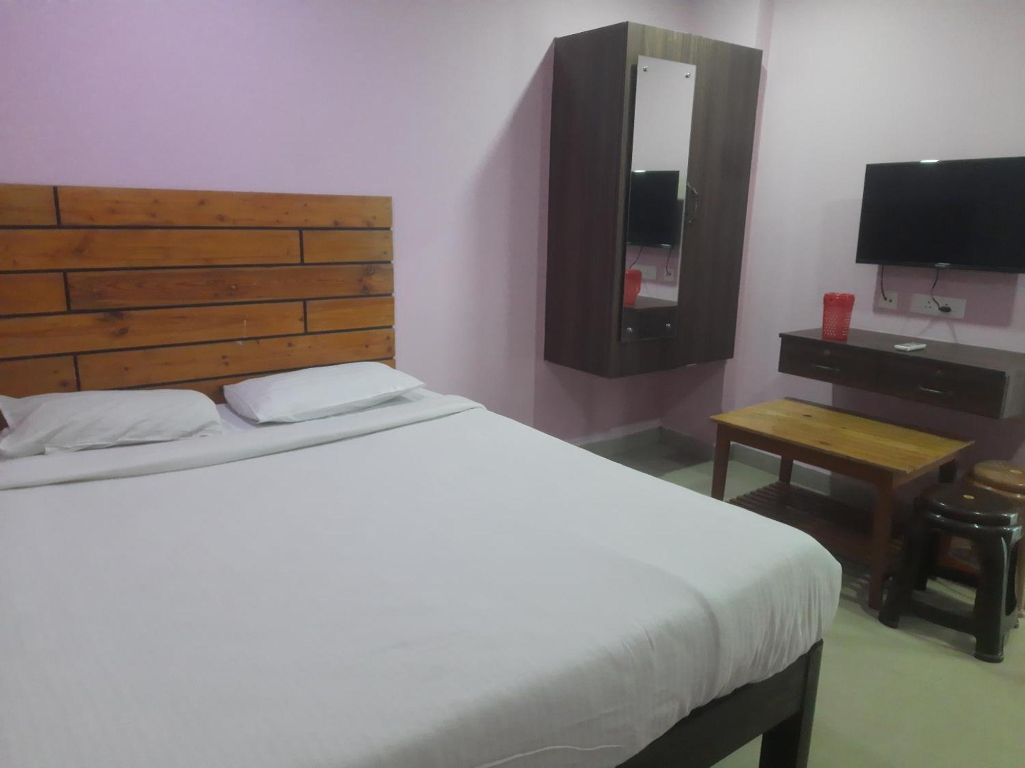 Skyway Rooms ปอนดิเชอรี ภายนอก รูปภาพ